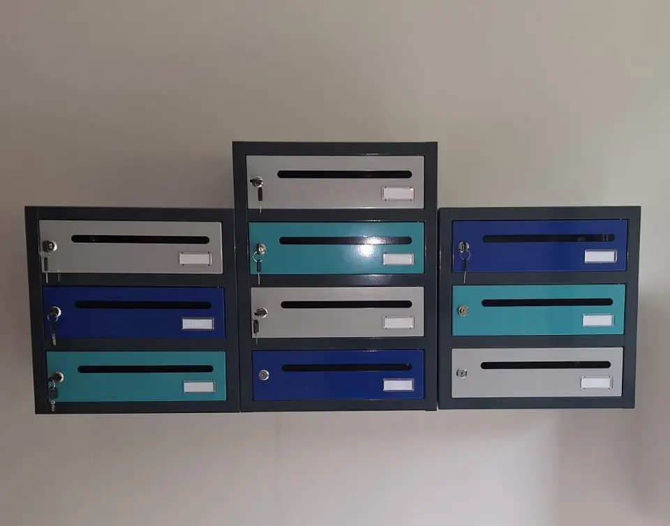 Barvni modularni poštni nabiralniki